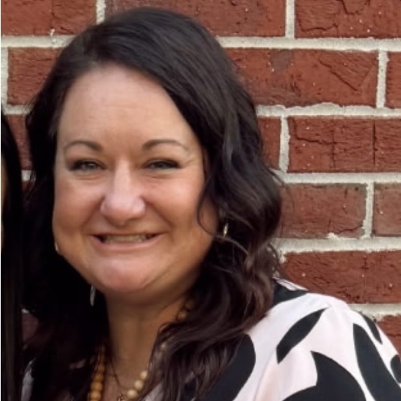 Meet your Posher, Whitney - Picture 1 of 1